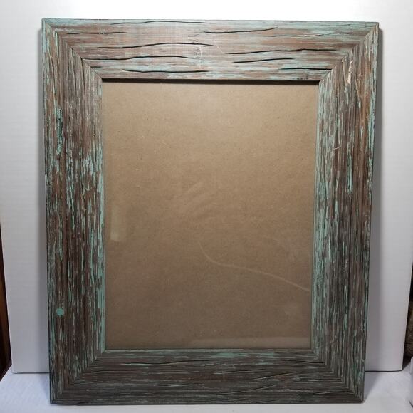 Rustic 19x16 photo frame wood has some scratches 5.1343 - Picture 2 of 12